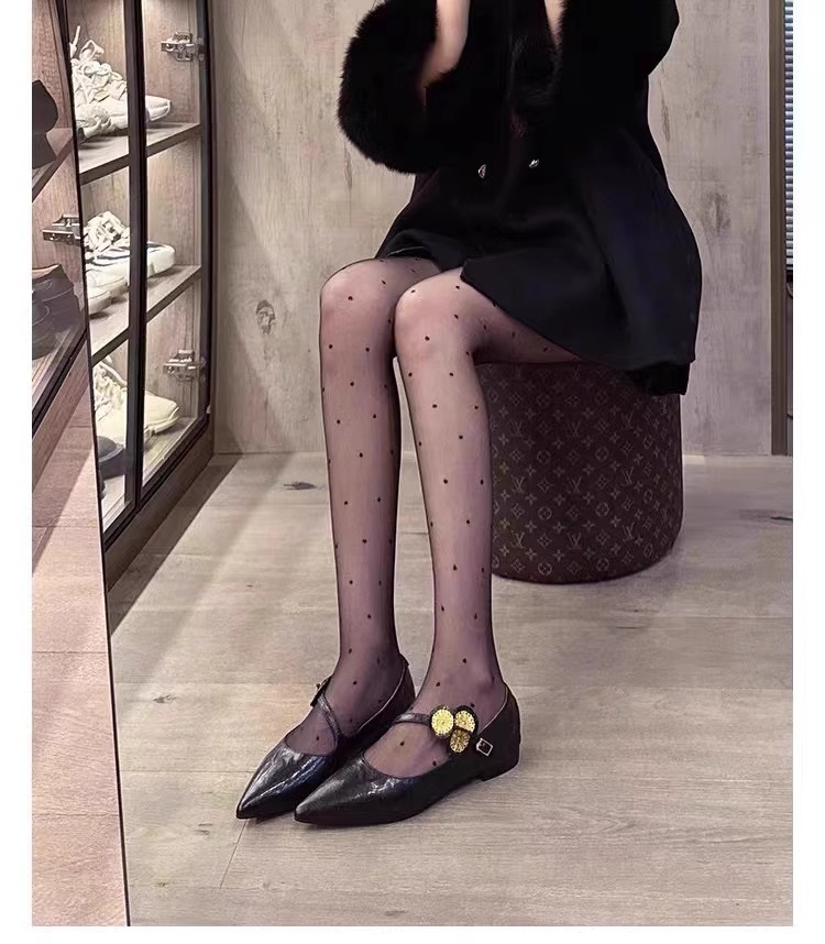 Versatile flat heel new flat shoes 2024 small size straight strap women's singles spring women's singles shoes Black