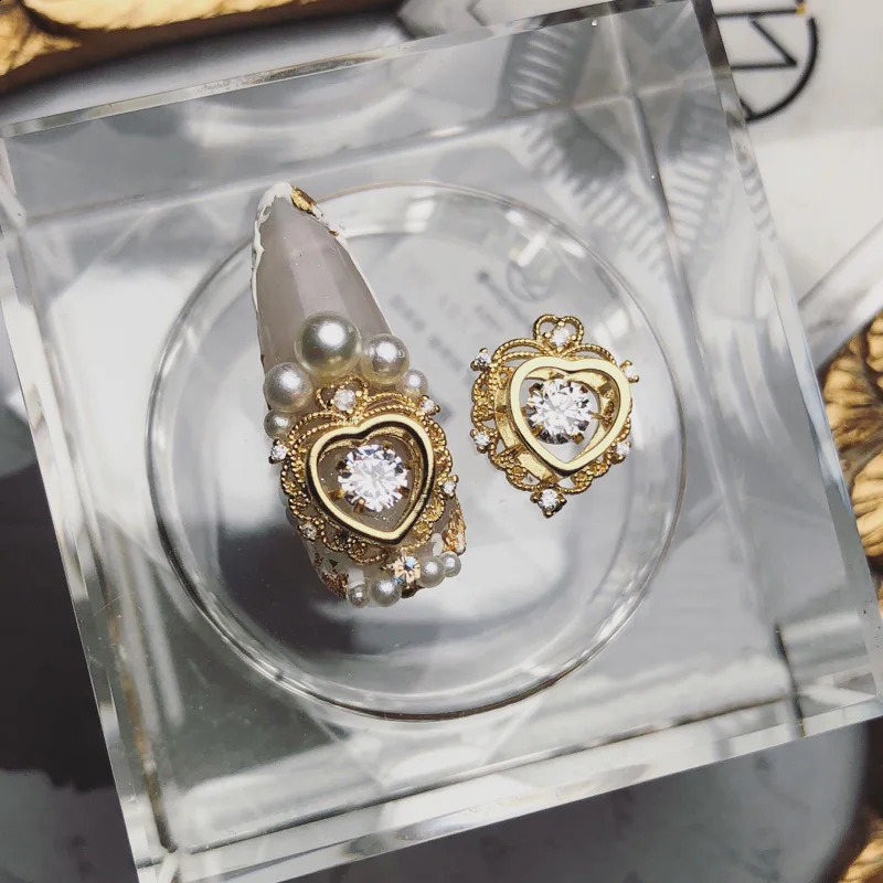 5pcs 3D Beating Heart Rotatable Love Zircon Nail Art Crystals Rhinestones Nails Supplies Valentines Day Nail Decoration Charms 240701