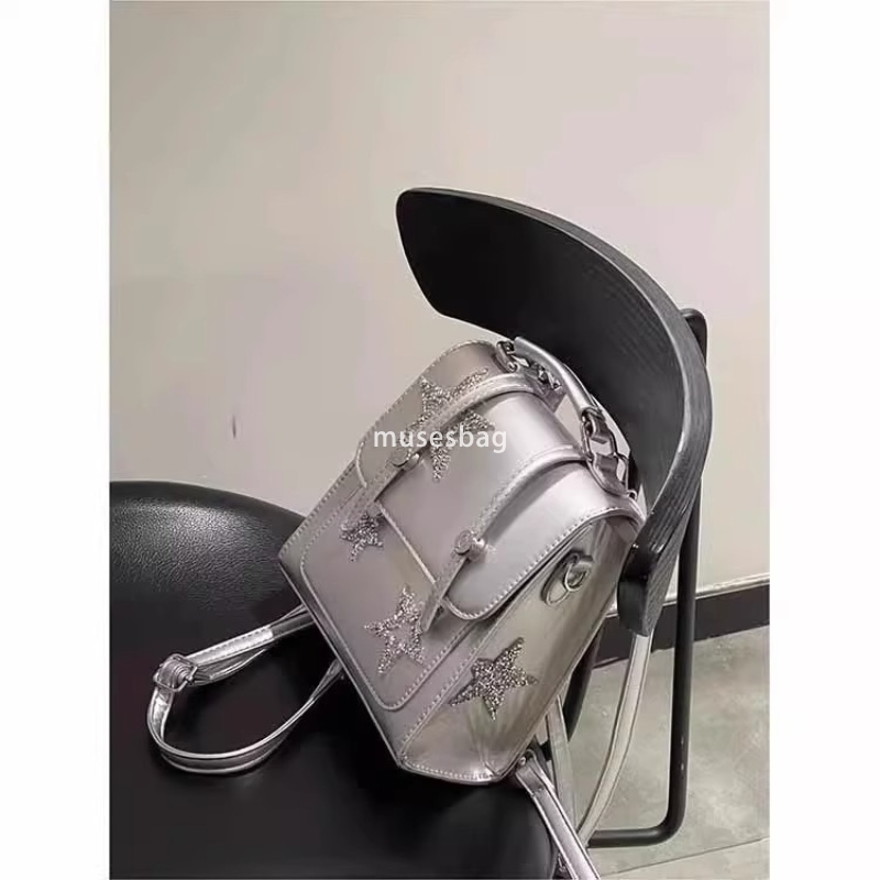 Fashionable ladies and socialites shining stars silver temperament minimalist backpack Korean version niche fashion casual backpack versatile