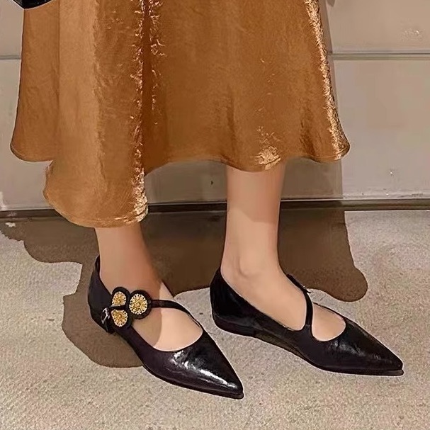 Versatile flat heel new flat shoes 2024 small size straight strap women's singles spring women's singles shoes Black