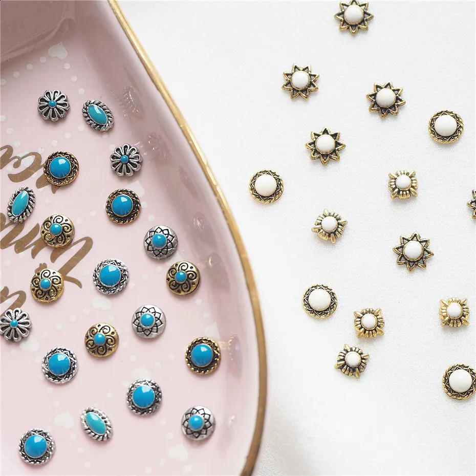 50pcs Retro turquoise totem flower 3D Alloy Nail Art Rhinestone metal manicure nails accessories nail art decoration DIY charms 240701