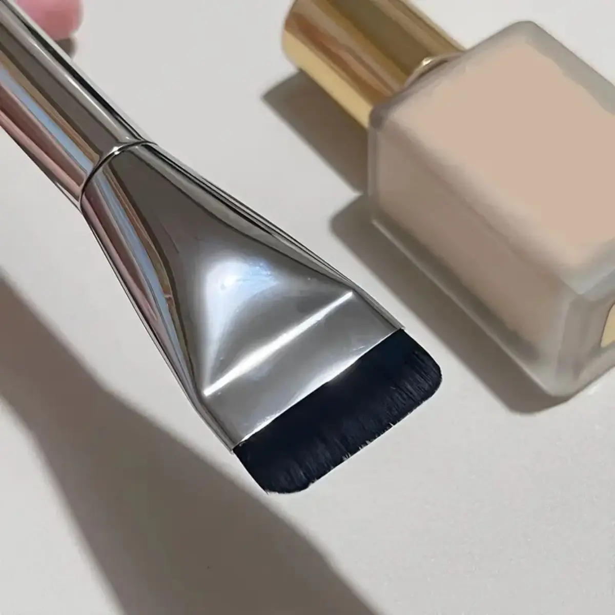 Flat-head Foundation Brush Ultra-thin Brush Head Traceless Gecomo Foundation Makeup Brush 240701