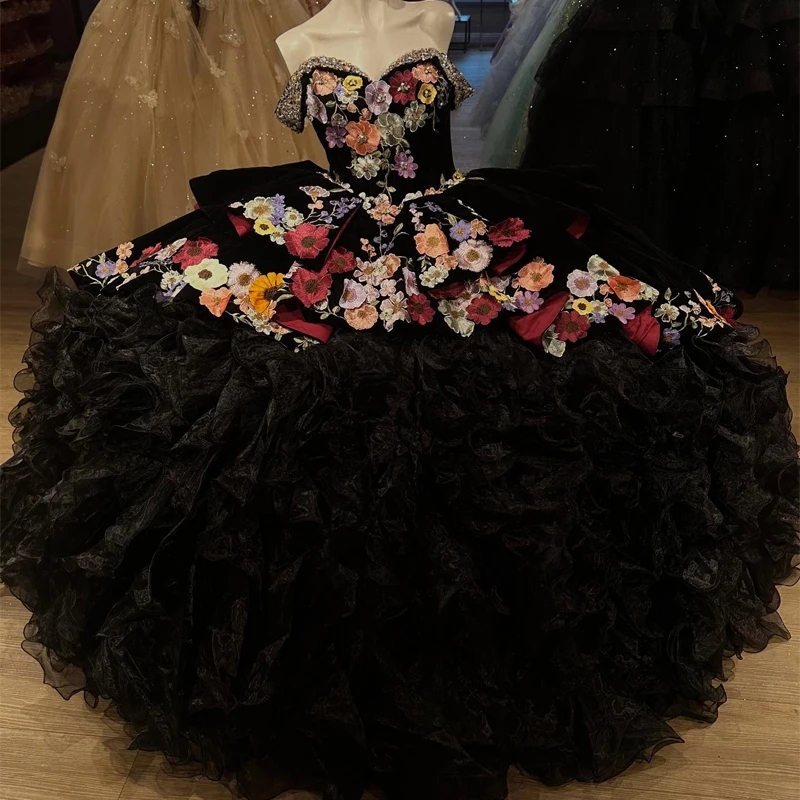 Black Princess Off the Shoulder Quinceanera Dresses Luxury Applique Beads Tull Tiered robe quinceanera femme Sweet vestidos de