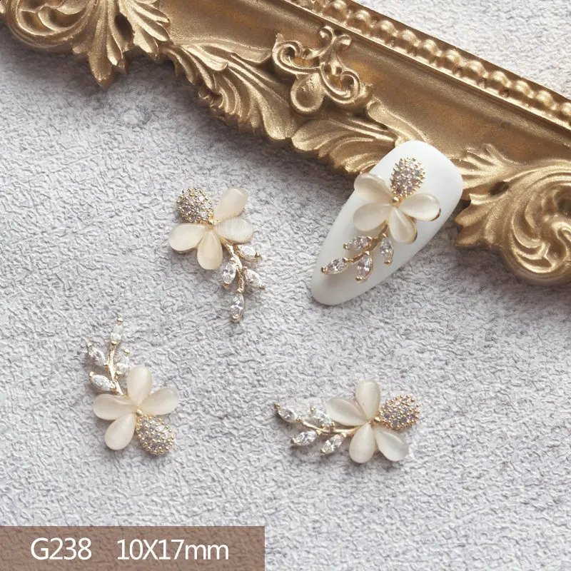 10pcslot 3D Hollow Love Heart Alloy Nail Art Zircon Pearl Metal Manicure Nails Accesorios Supplies DIY Nail Decorations Charms 240701