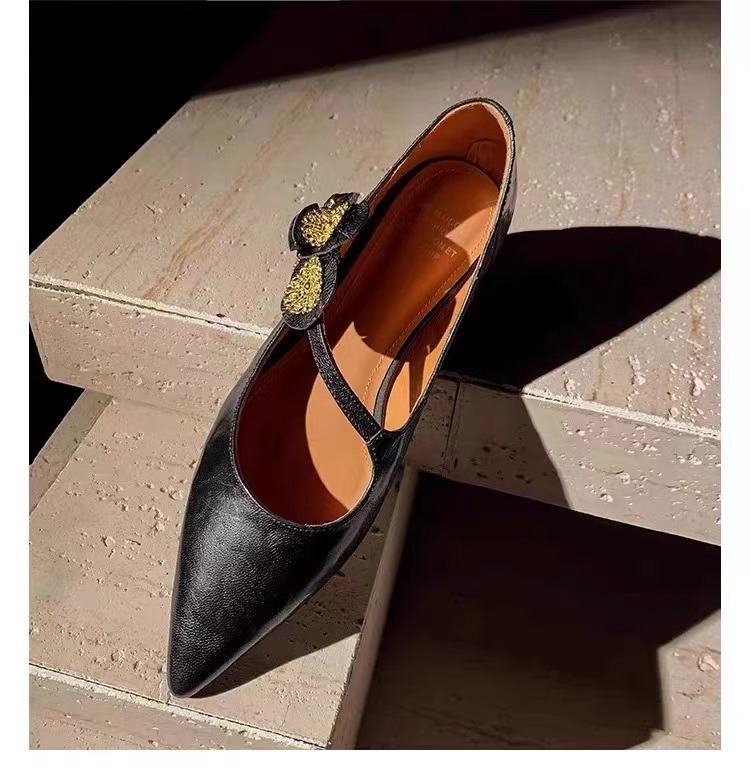 Versatile flat heel new flat shoes 2024 small size straight strap women's singles spring women's singles shoes Black