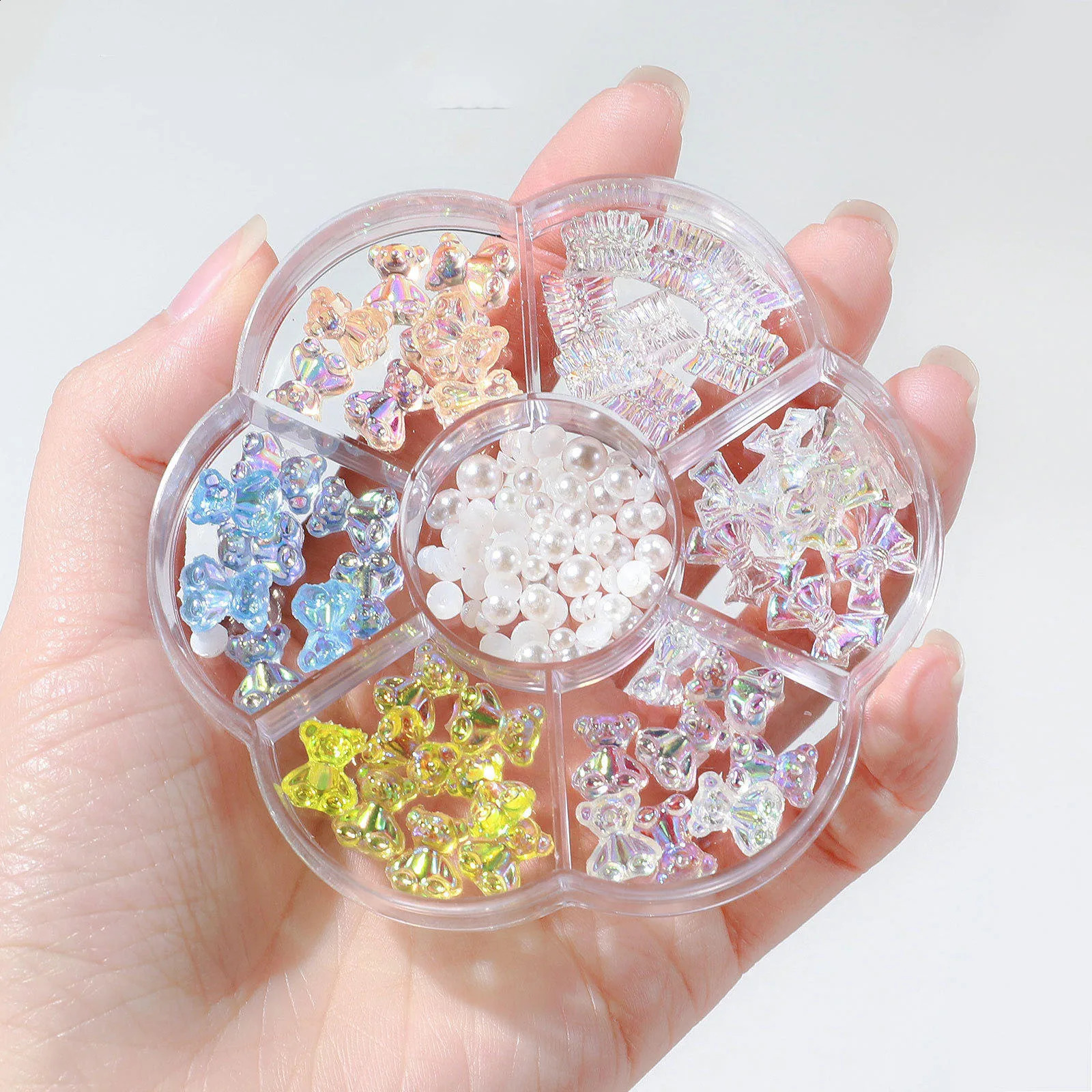 7Grid Mixed-Styles Butterfly Bear Nail Rhinestone 3D Aurora Glitter Crystal Nail Art Decoration DIY Xmas Boxed Manicure Supplies 240701