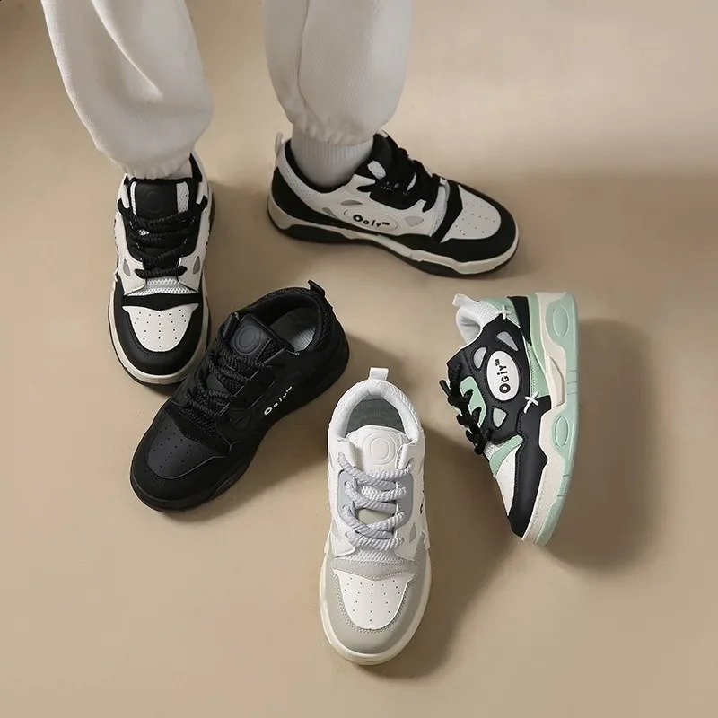 Couples Outdoor Sports Casual Shoe Women Bread Shoes For Men Tennis Retro increase Board Shoes Fashion Male Sneakers 240702