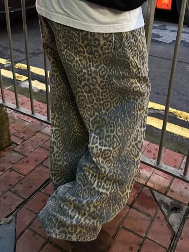 Y2k Leopard Jeans Pants Men Oversized Panther Print Jean Wide Leg Pant Fashion Trendy Retro Loose Man Hipop Baggy Jean Trousers 240701