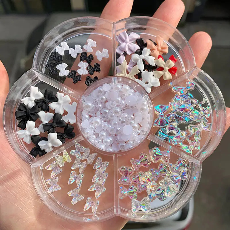 7Grid Mixed-Styles Butterfly Bear Nail Rhinestone 3D Aurora Glitter Crystal Nail Art Decoration DIY Xmas Boxed Manicure Supplies 240701