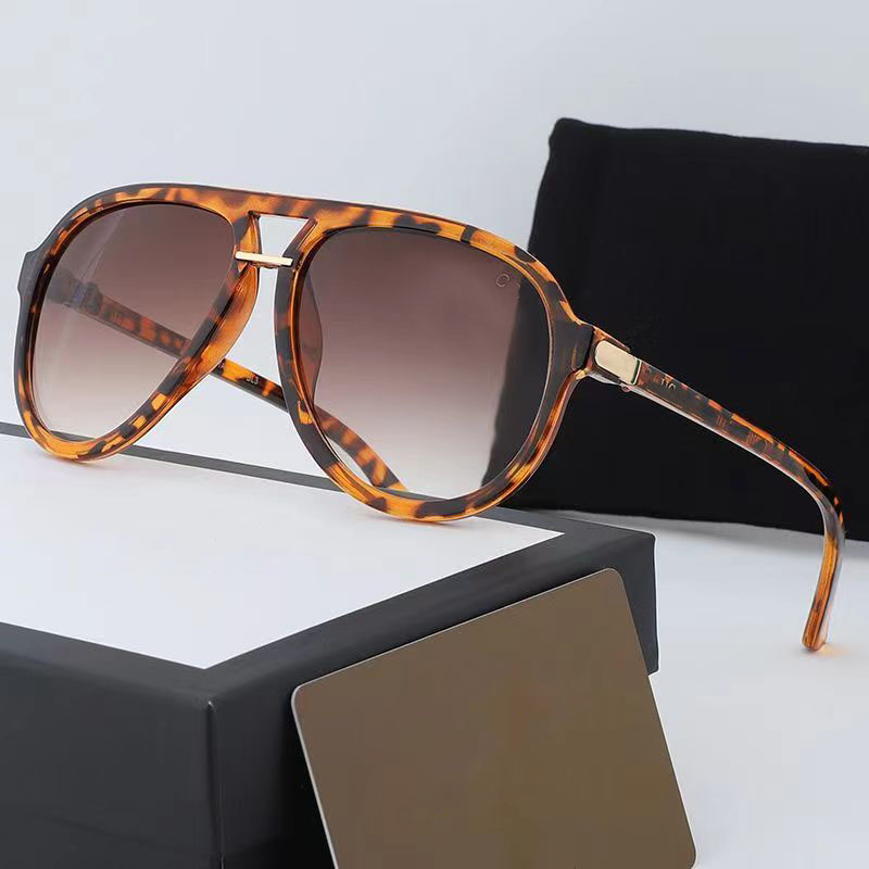 Luxury Sunglasses Fashion Classic Designer Polarized Light Luxury Sunglasses Men's and Women's Sunglasses UV400 Glasses Metal Frame Polaroid Lens with Box good.