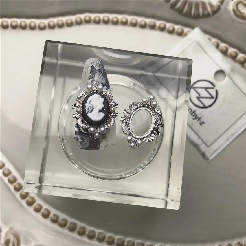 10pcslot Beauty Baroque Frame 3D Alloy Nail Art Zircon Pearl Metal Manicure Nails Accessories DIY Nail Decorations Nail Charms 240701