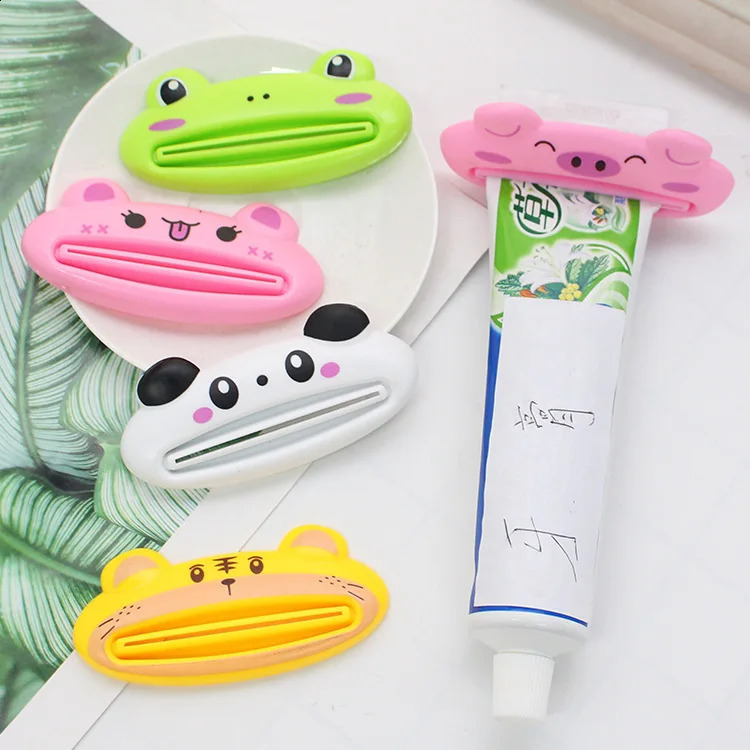 Cartoon Multifunctional Extruder Cartoon Toothpaste Dispenser Rolling Extrusion Dispenser Shampoo Press Toothpaste Holder 240701