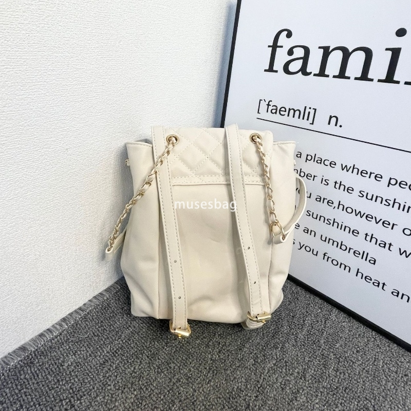 Ladies and Gentlemen's Temperament Small Fragrance Fashionable Backpack Korean Edition New Mini Lingge Chain Bag Retro Casual Versatile Practical