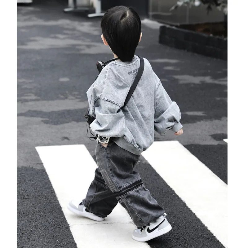 Boys Summer Autumn Sweatshirt Jeans Two-piece Sets Korean Style Streetwear Personalized Washable Old Round Neck Cowboy Pant Set 240701