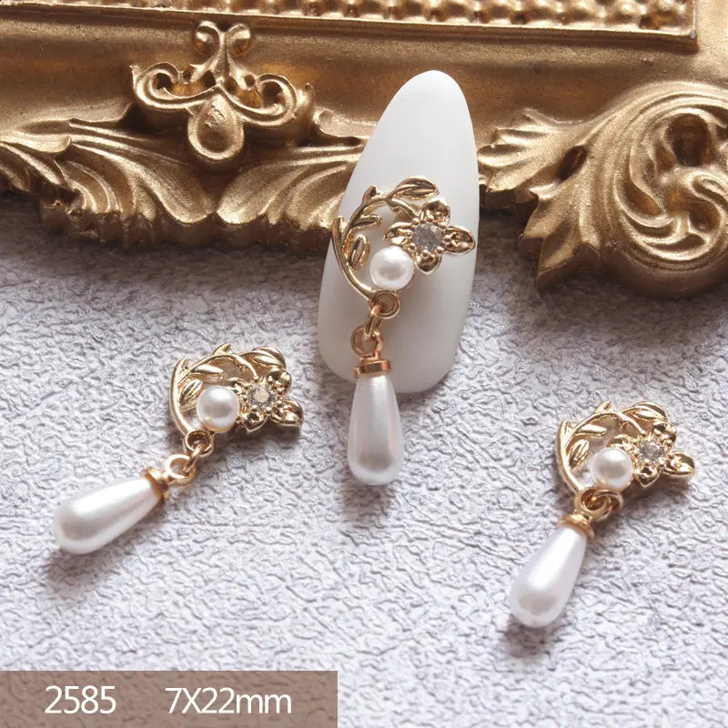 10pcslot 3D Sailor Moon Bow Wreath Alloy Nail Art Zircon Pearl Crystal Manicure Nails Accesorios Supplies Decorations Charms 240701