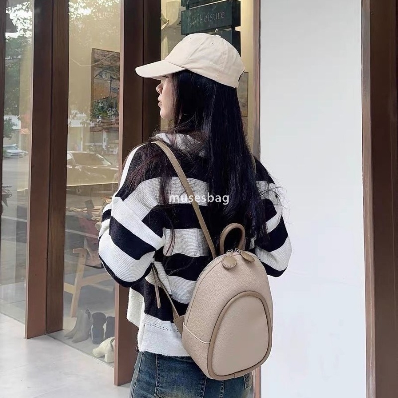 European and American women's atmospheric backpack new Korean style high-end feeling versatile fashion niche backpack simple travel backpack smal