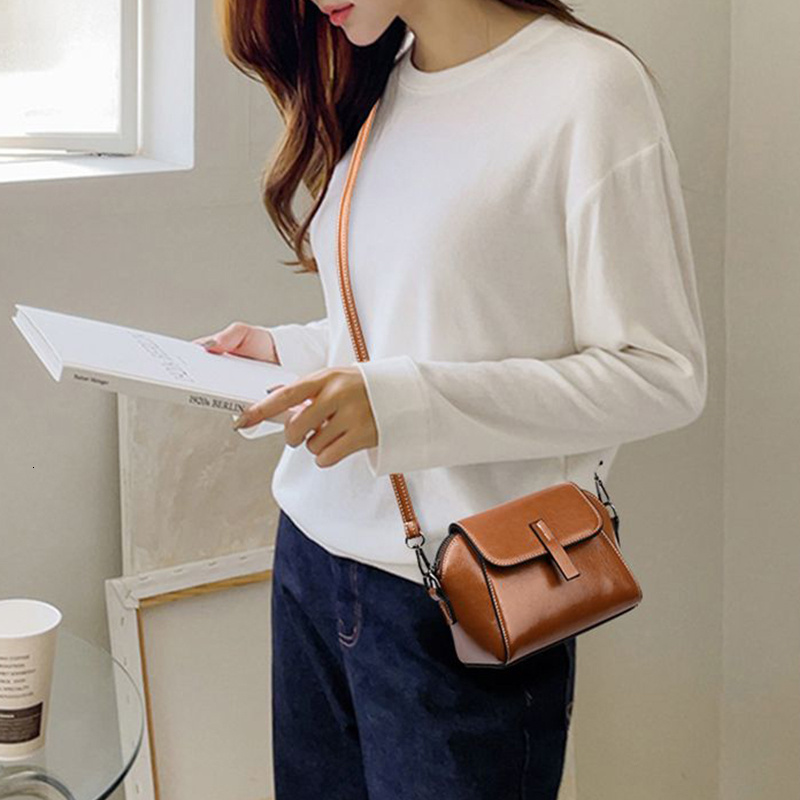 Designer Solid Color Women's Small Handbag Fashion Shoulder Messenger Ladies pu Leather Shell Crossbody Bag Bolsas