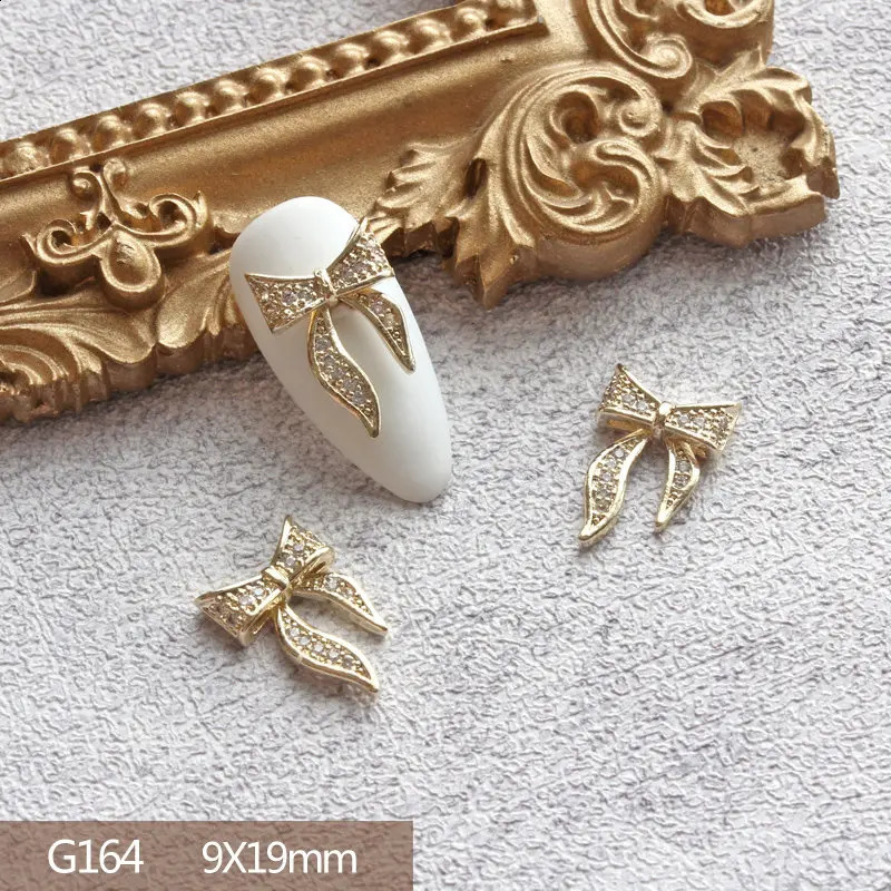 10pcslot 3D Bow Butterfly Love Alloy Nail Art Zircon Pearl Metal Manicure Nails Accesorios Supplies DIY Nail Decorations Charms 240701
