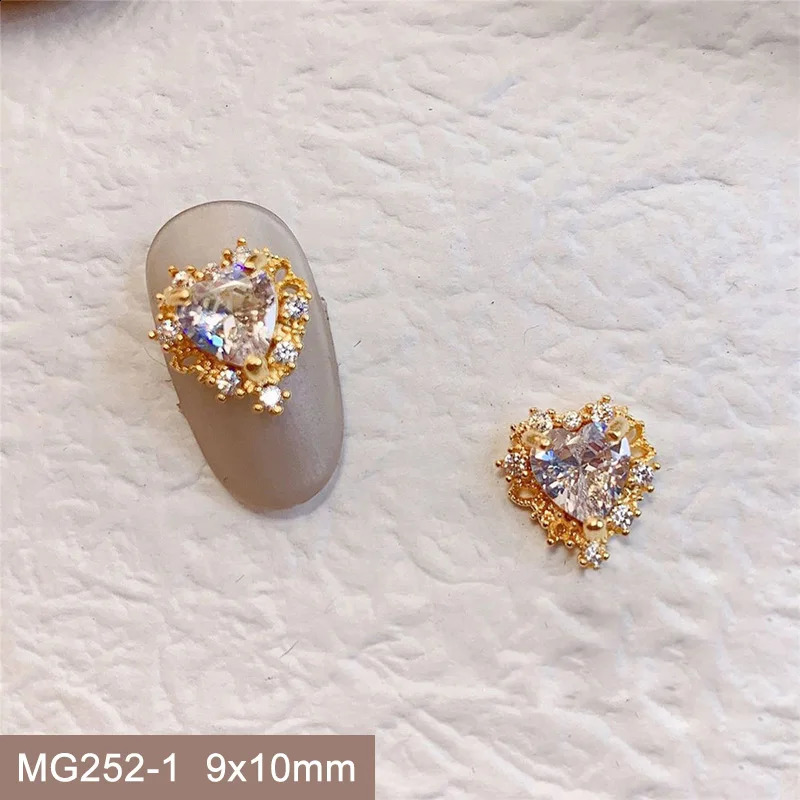 10pcs MG252 Valentines Day Love Heart Zircon Nail Art Crystals Jewelry Rhinestone Nails Accessories Supplies Decorations Charms 240701