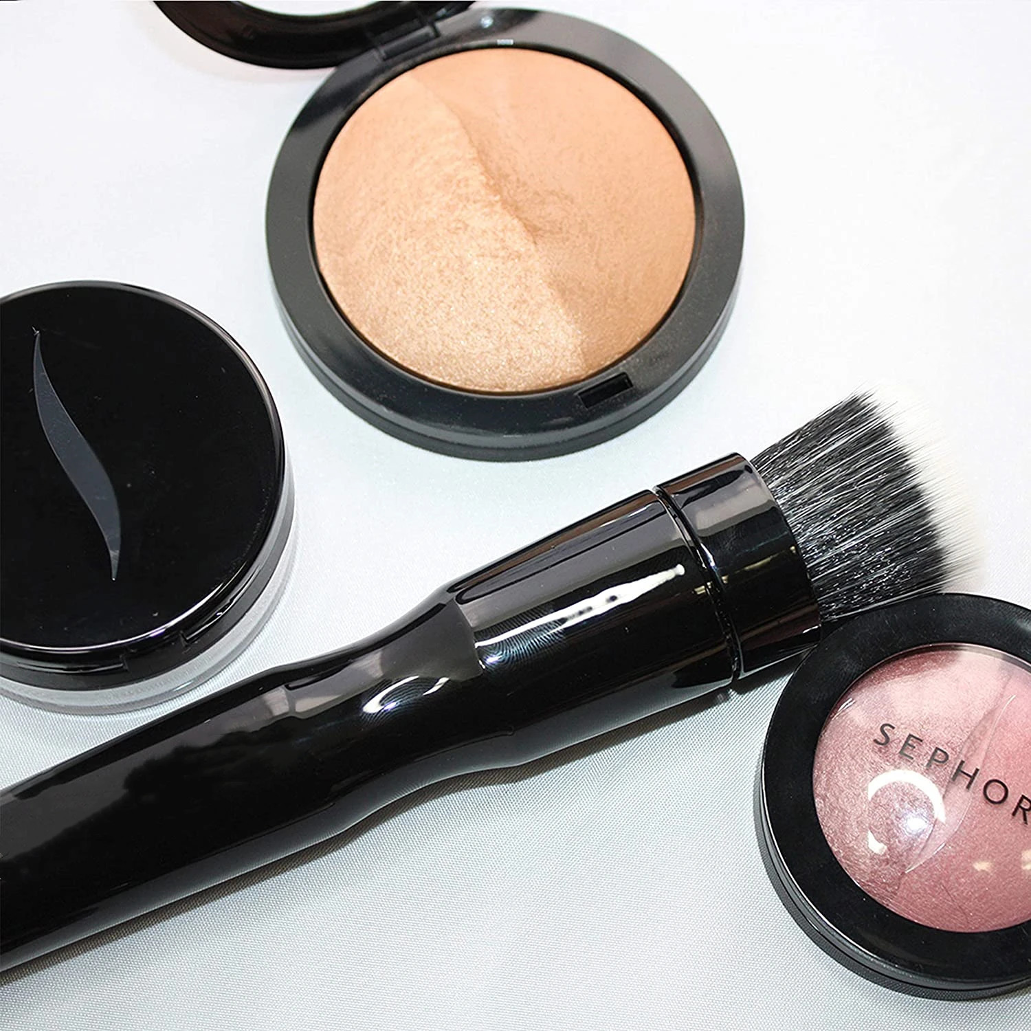 Automatic Rotating Makeup BrushElectric Makeup BrushLiquid Foundation Blush and Powder BrushPremium Synthetic Fiber Bristles 240701