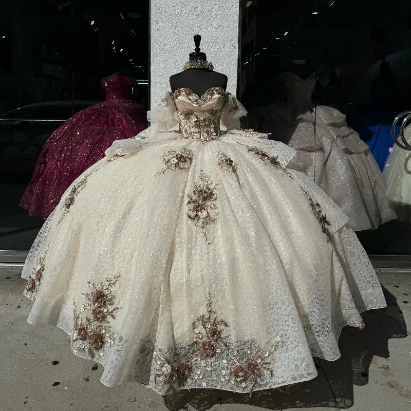 Ivory Shiny Quinceanera Dresses Formal Luxury Party Beading Lace Appliques Sweet 15 Dress Graduation Ball Gwon Prom Gowns