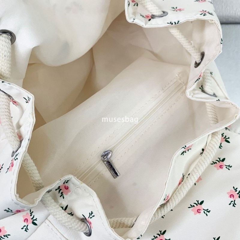 Korean style women's temperament lightweight floral bag new small fresh girl commuting backpack versatile simple and large capacity canvas backpa