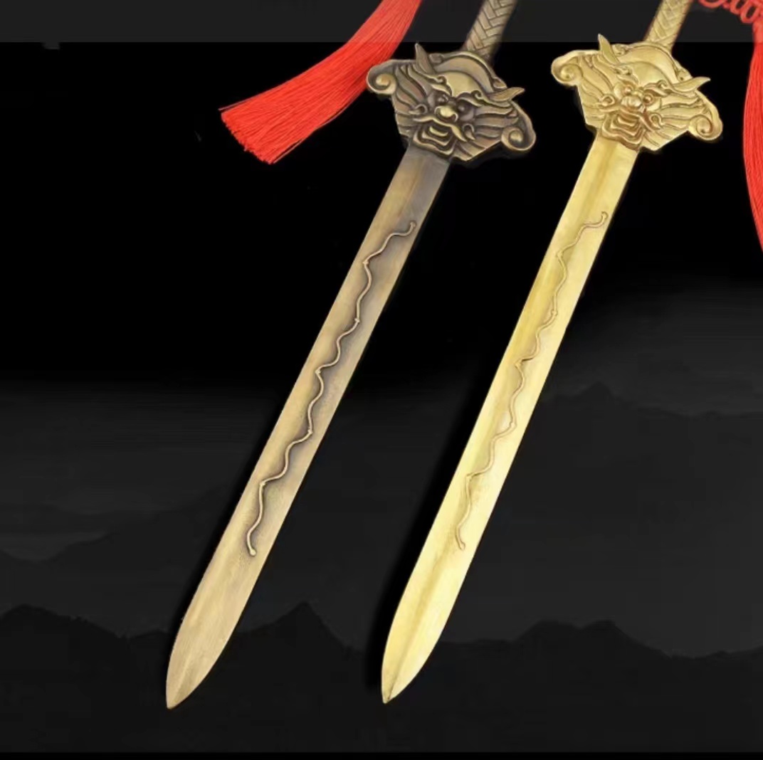 Homestead decorations, Feng Shui brass sword pendants, seven star swordsmanship household utensils, jewelry, brass Beidou sword