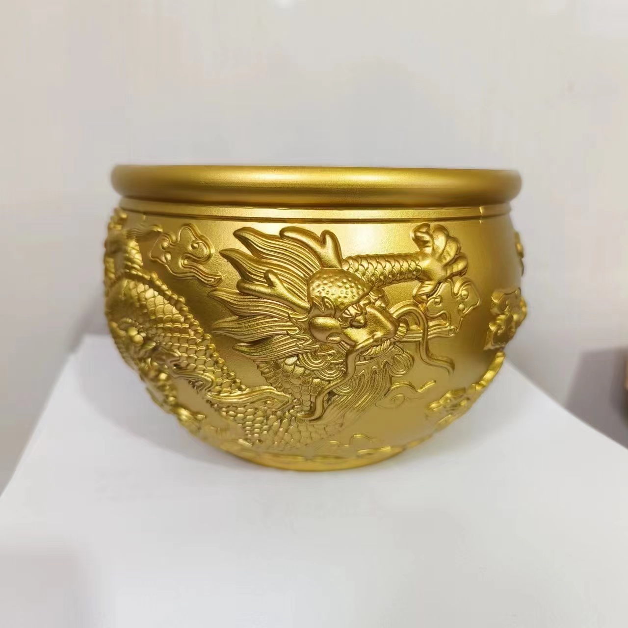 Brass dragon patterned copper cylinder for home use, attracting wealth and fortune, and luxurious hanging decorations in the office and living room