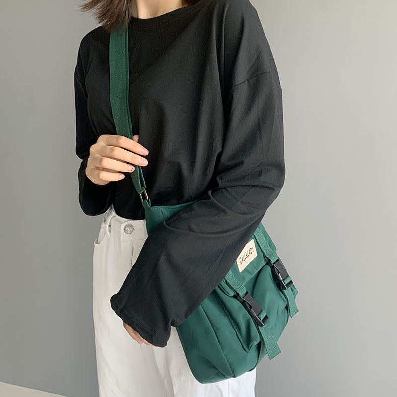 Fashion Simple Messenger Bag Women's South Korea Chic Postman Bag Lady Student Nylon Waterproof Canvas Schoolbag
