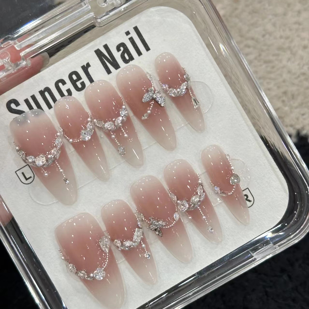 10Pcs Almond Handmade Nude Press on Gradient Rhinestone Decoration False Nails Simple Wearable Manicure Fake Nail Tips F703-9