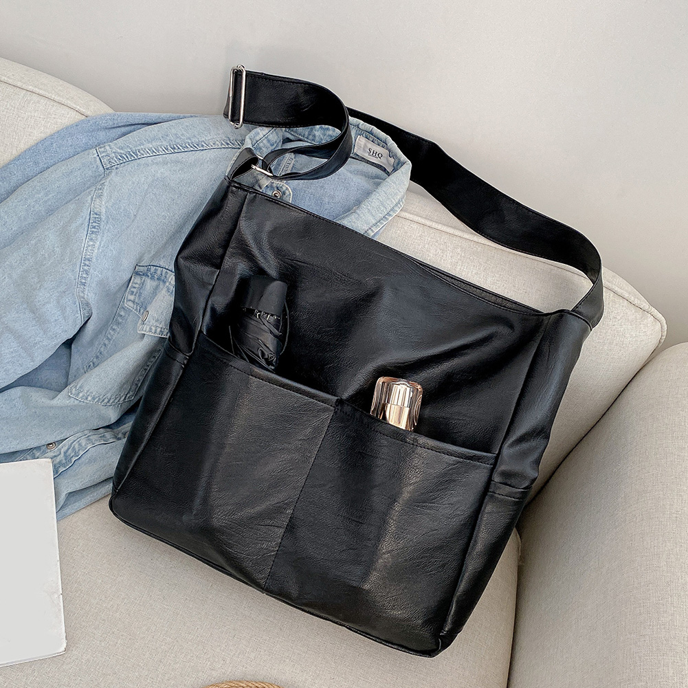 Large Capacity Tote Bag Women's New Trendy Shoulder Bag Simple and Versatile Commuter Bag Fashion Trendy Student Commute Bag