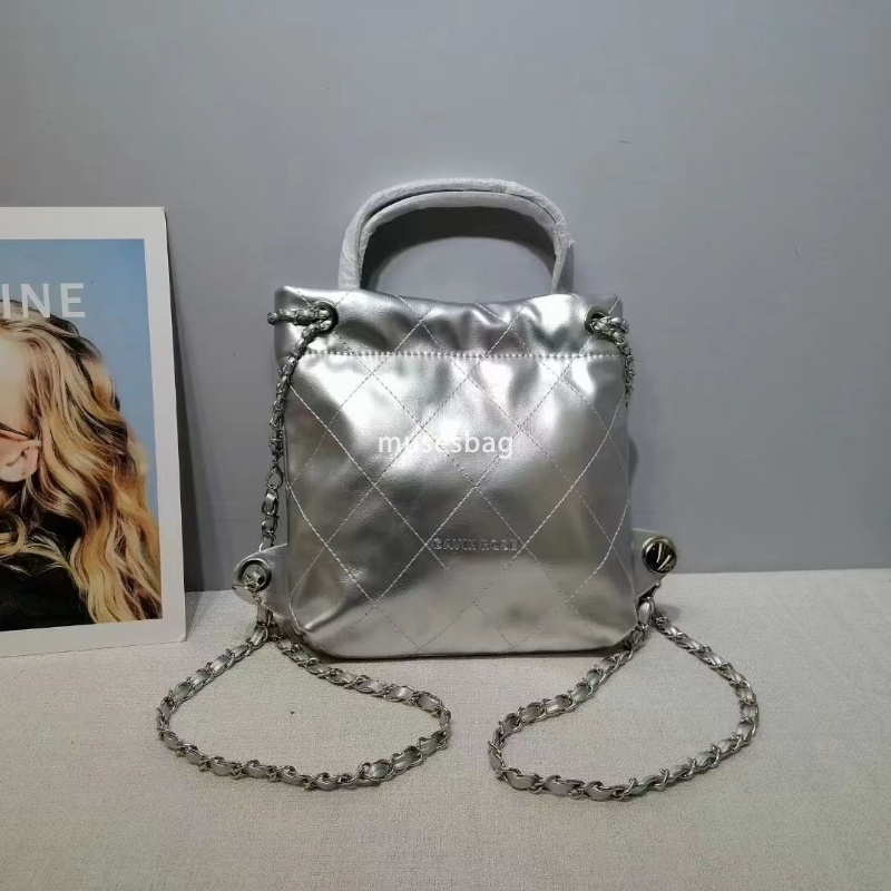 Light Luxury Women's High end Versatile Small Fragrance Chain College Student Simple and Practical Backpack Lightweight Instagram Style Fashion O