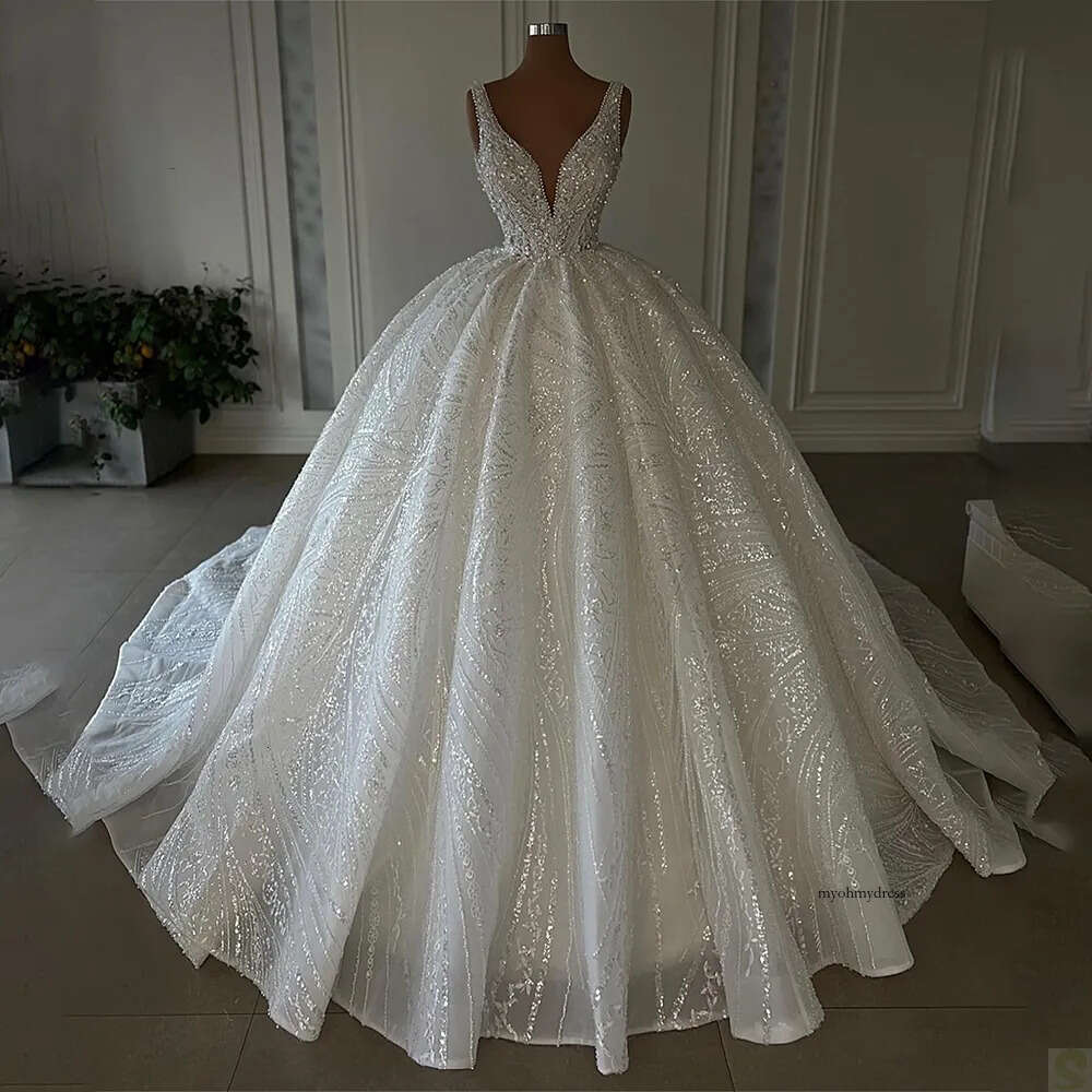 Ball Sparkly Gown Wedding Dress Tailored Beads V Neck Sleeveless Bridal Gowns Ruffles Sweep Train Bride Dresses s es