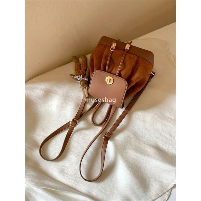 Western style women's high-end niche design bag new practical and minimalist backpack portable bucket bag casual and versatile high-end feeling o