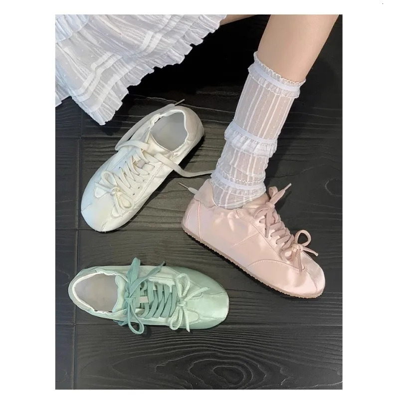 Moccasin Womens Shoes Half Slippers Flat Bottom Lace-Up Loafers Ladies Casual Outdoor Lazy Shoes Light Solid Color Flat Shoes o240703
