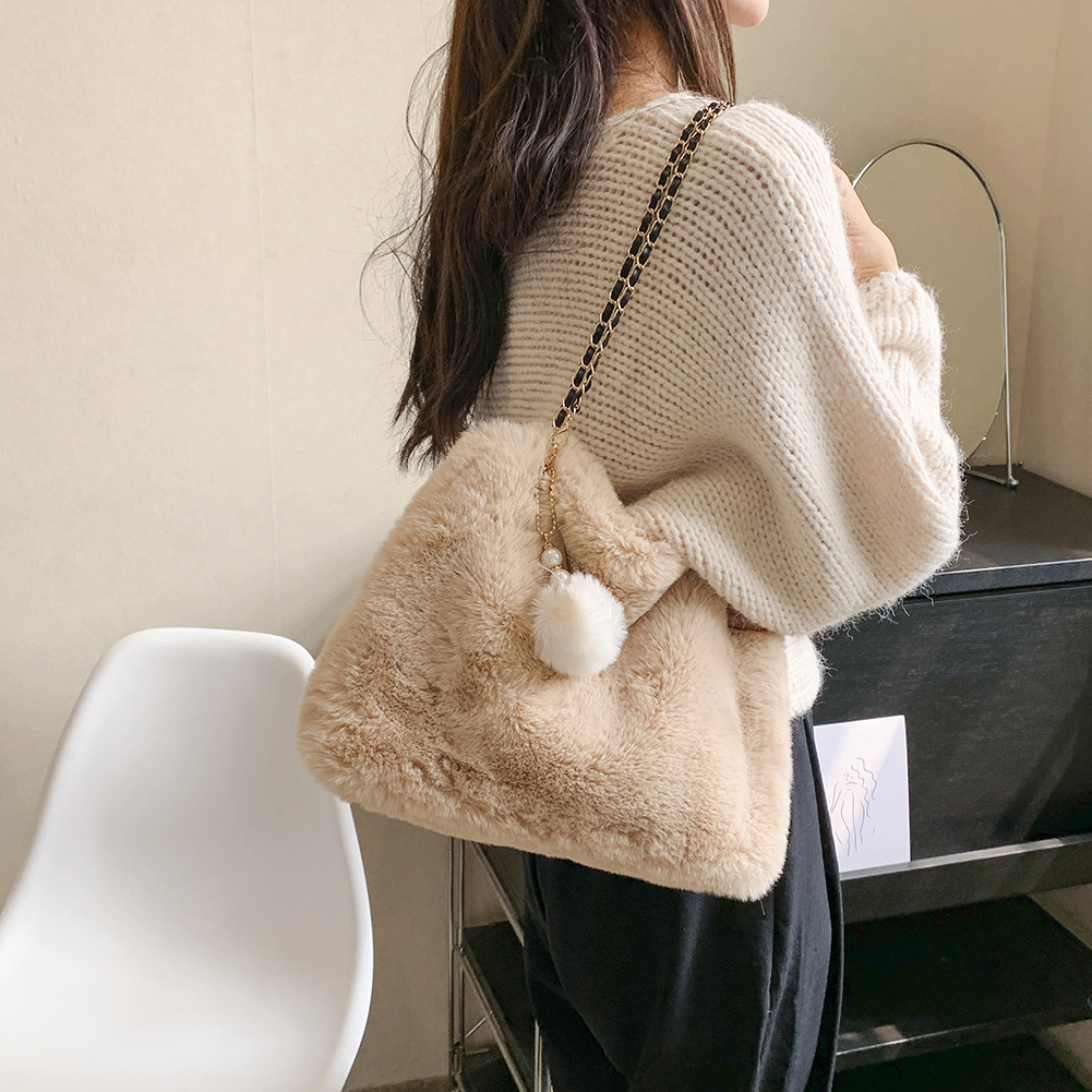 Winter Women's Bag Faux Fur Tote Bag Trendy Handbag Chain Shopping Bag Plush Shoulder Bag Fashion Fluffy Handle Clutch Bag 2023