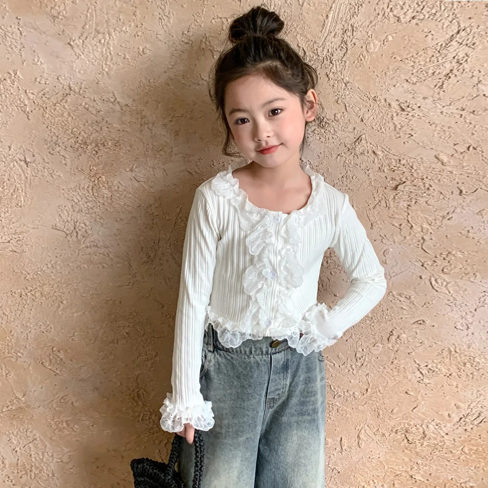 baby girls white T-shirt spring sweet lace shirt children long sleeve kids clothes cardigan ruffles Korean 2 to 12 years 240703