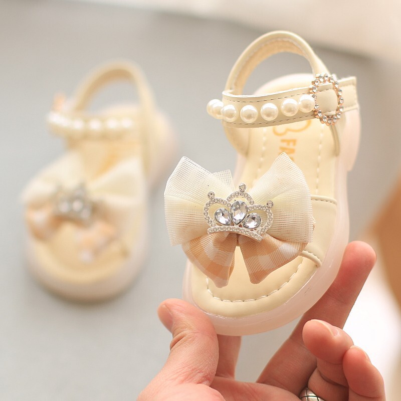 Girl's shoes, princess sandals, 2024 new summer style, little girls, baby soft soled beach shoes F704-26