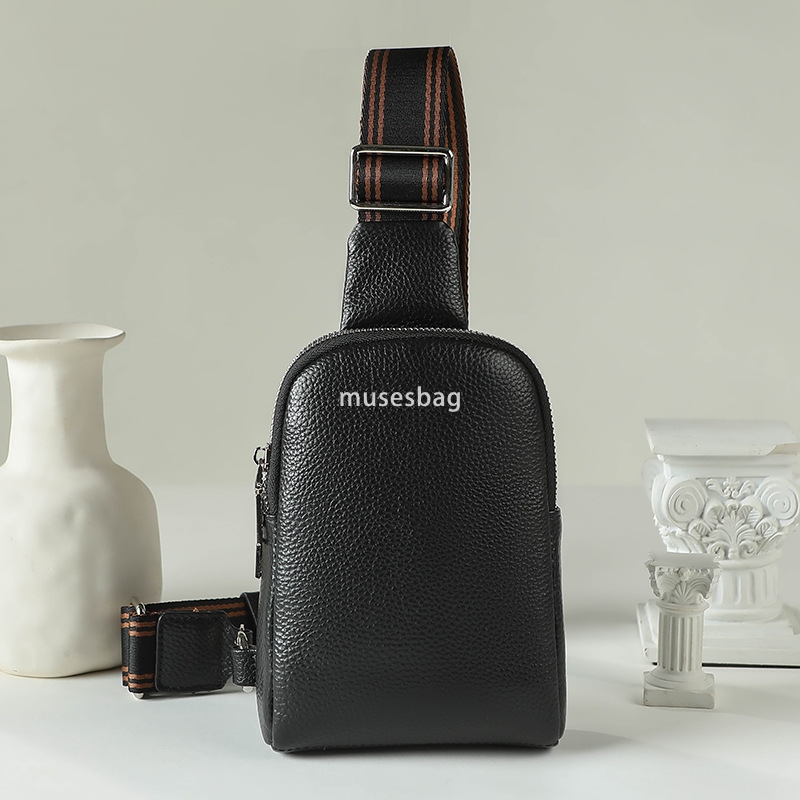 Urban minimalist fashionable atmospheric high-quality leather bag for both men and women new small chest bag versatile genuine cowhide crossbody bag