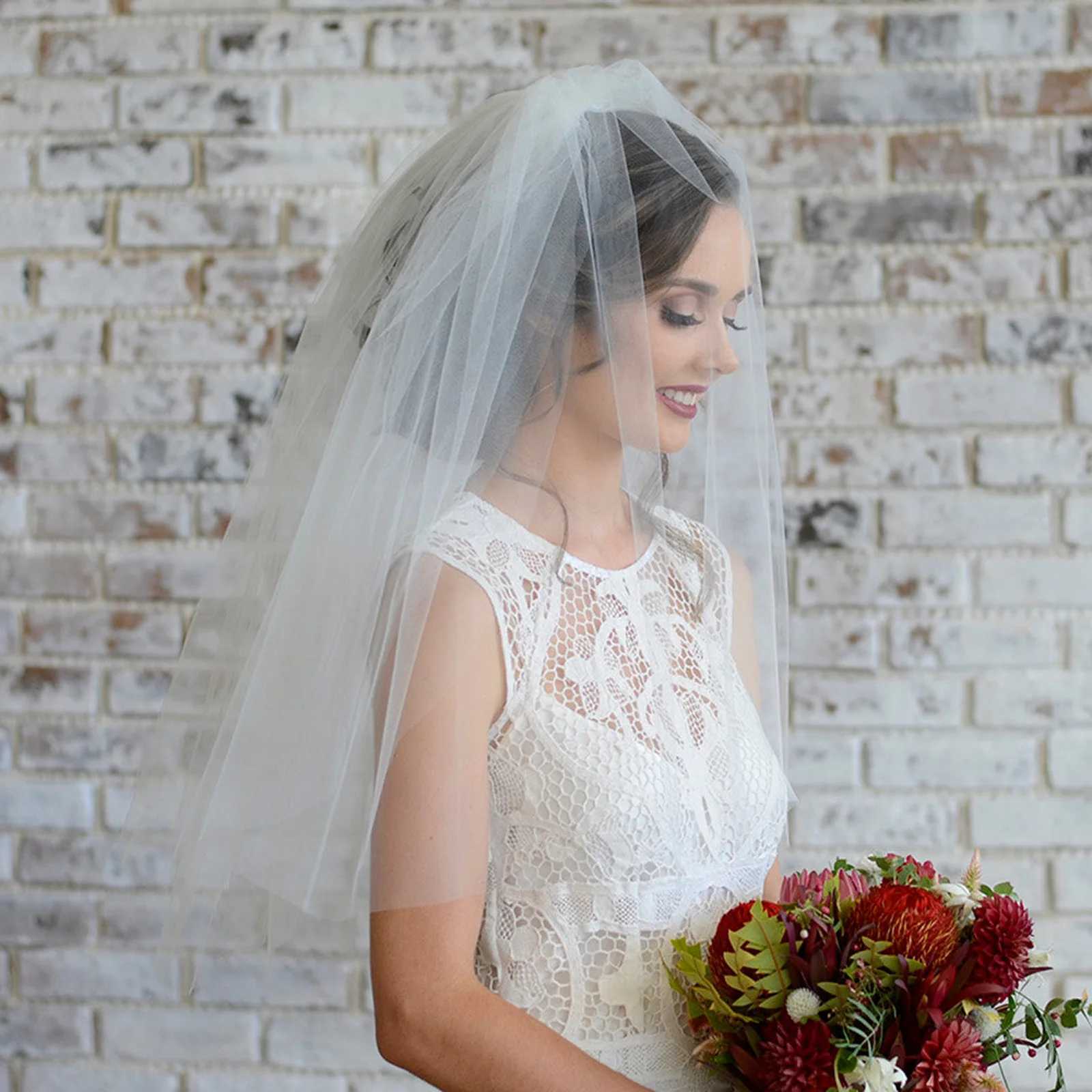 Wedding Hair Jewelry Short Bridal Veils with Blusher 2 Tier Cut Edge Wedding Veil Shoulder Length Wedding Accessories for Bride Free Shipping V26