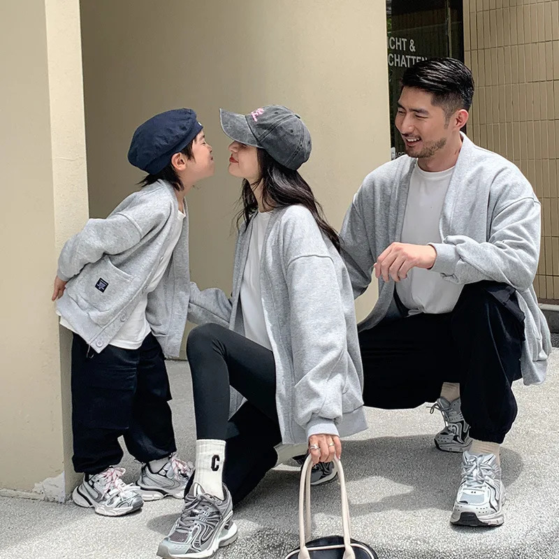 Solid Color Children V-neck Cardigan Spring Autumn Parent-child Coat A Family of Three or Four Tops Family Matching Outfits 240703