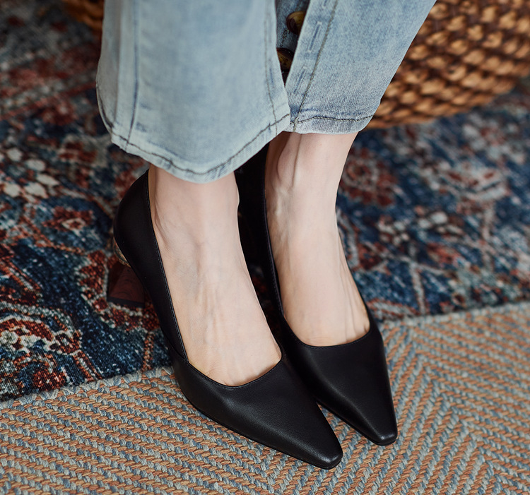 Women's Shoes New Design Sense Gentle Fashionable Soft Comfortable Minimalist Vintage Style Versatile Triple Beige fashion