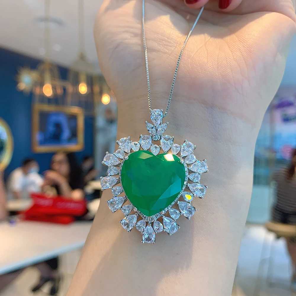 Pendant Necklaces Charms 20*20mm Hear-Shaped Paraiba Tourmaline Emerald Lab Diamond Gemstone Pendant Necklace for Women Wedding Party Fine JewelryL246