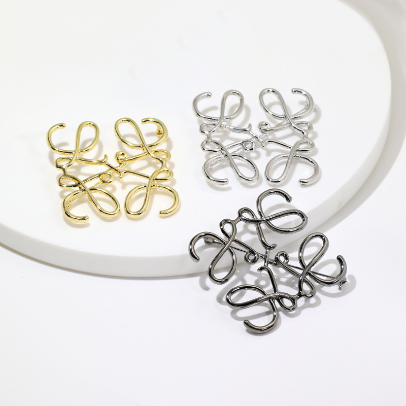 Brooch Designer Luxury Fashion Women Original Quality Pins Breast Needle Beauty Full Body Brass Grade Temperament Geometric Nice Gift