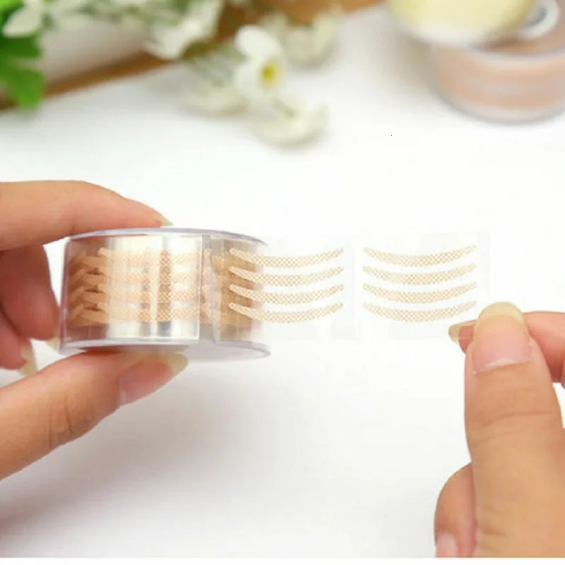 600PCS Double Eyelash Tape Invisible Eyelid Lift Band Self Adhesive Transparent Eyelid Decals Fiber Waterproof Eye Stickers 240703
