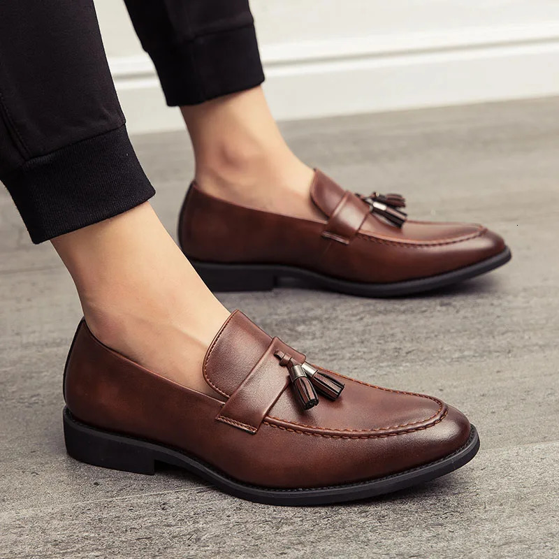 Men Casual Shoes Breathable Leather Loafers Business Office For Driving Moccasins Comfortable Slip On Tassel Shoe 240702