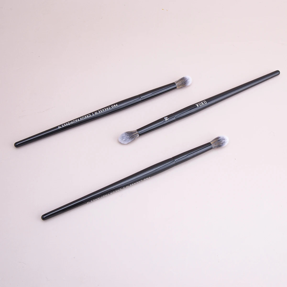 19 Crease Brush Professional Eyeshadow Crease Smudge Blending Makeup Brush Tapered Precise Eye Shadow Powder Crease Brush 240704