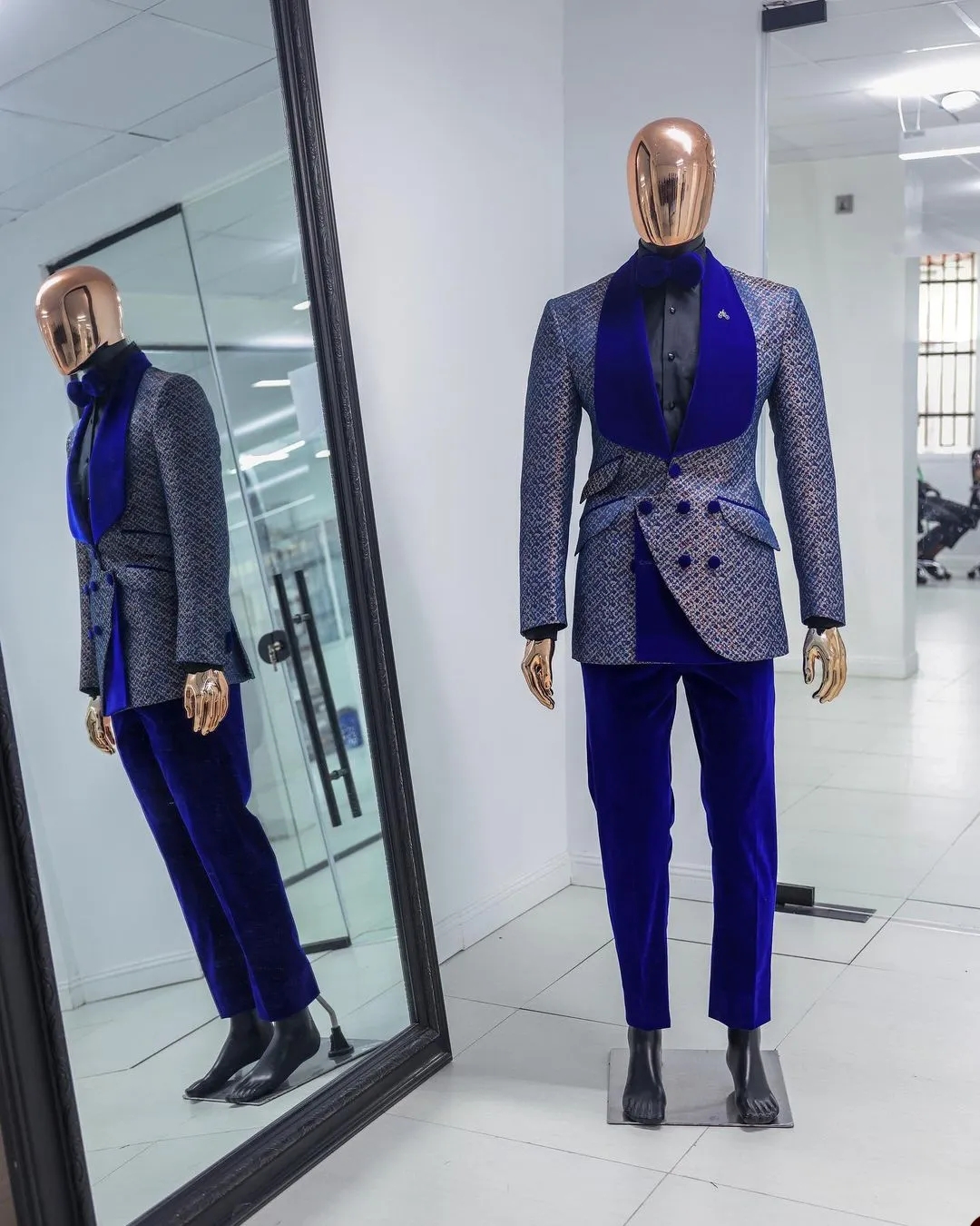 Floral Jacquard Tuxedos For Men Wedding Slim Fit Royal Blue Velvet Shawl Lapel Double Breasted Jacket 2 Pieces Male Costume