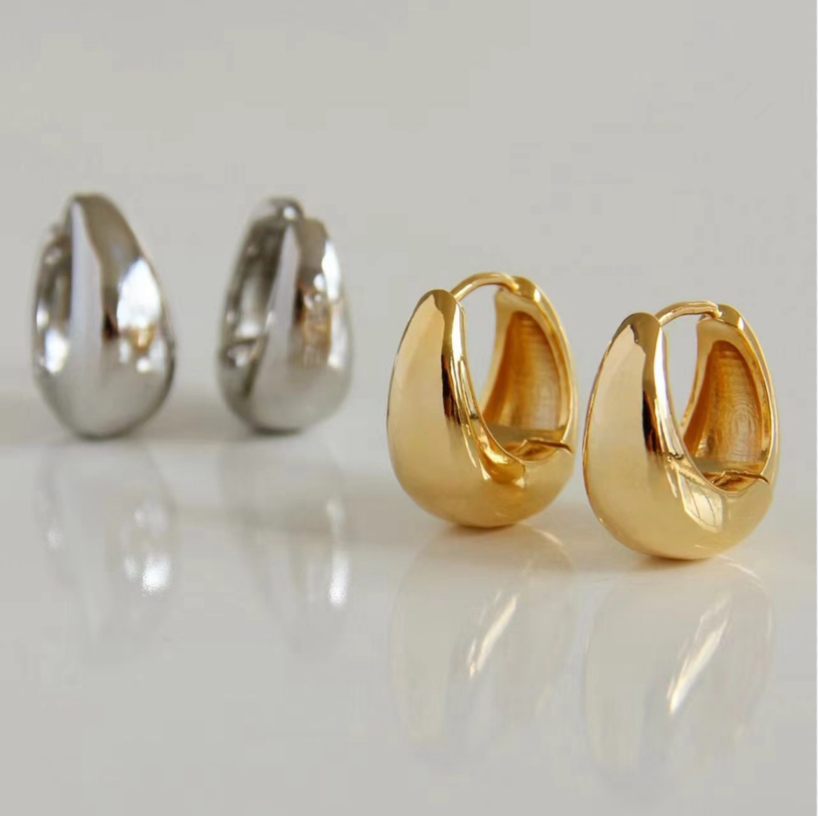 High Quality Designer Earrings for Women Chunky Gold Hoop Earrings Dupes Earrings Hypoallergenic Gold Plated Earrings Fashion Jewelry for Women Girls