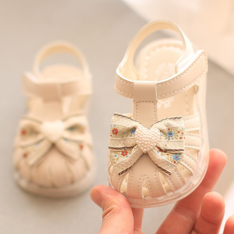 Princess Summer 0-1-2-3 Year Old Girl Walking Shoes Soft Sole Baby Sandals Children's slip and Anti Kick F704-25